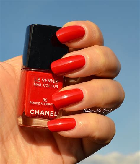 vernis rouge chanel